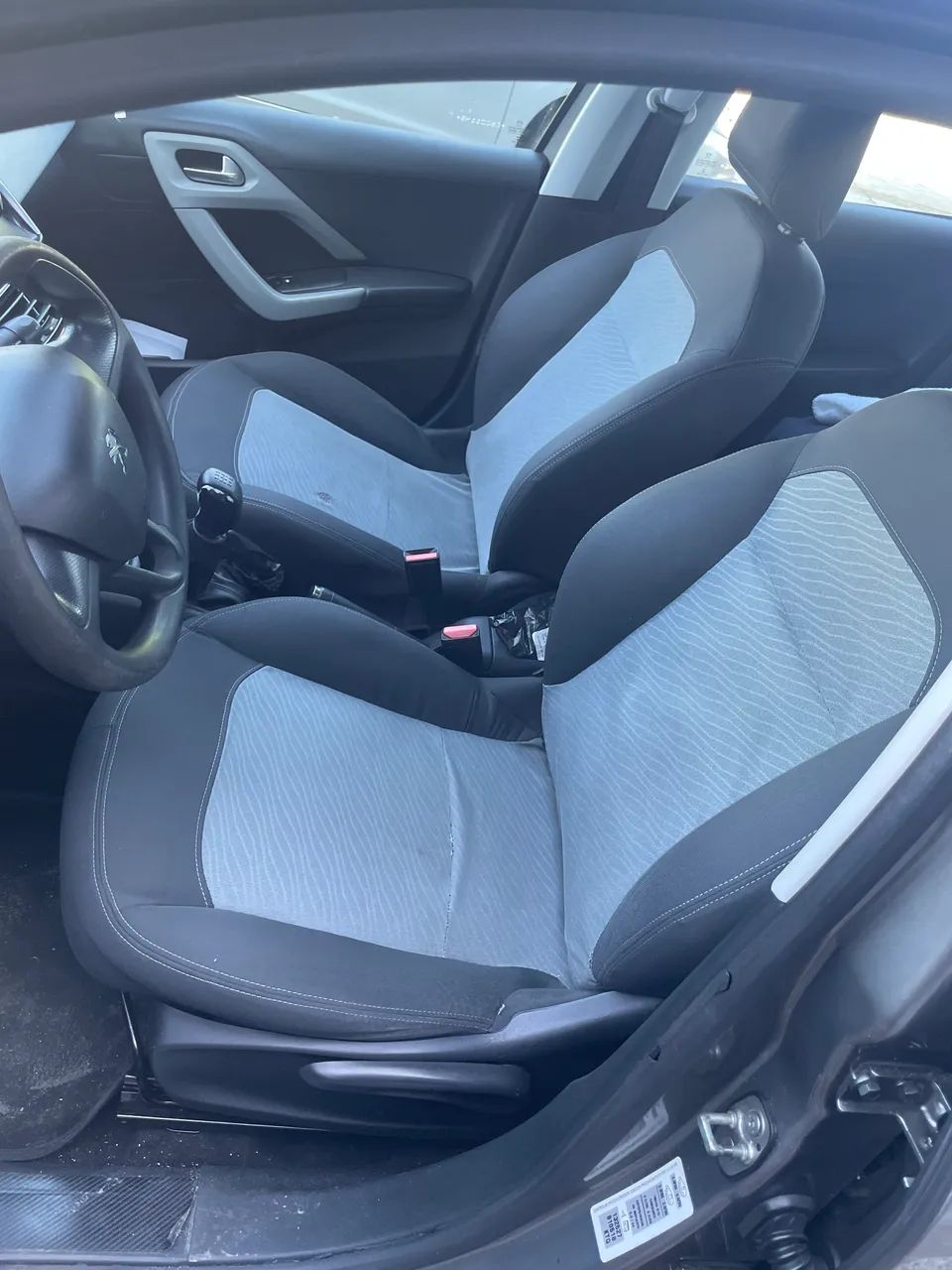 Peugeot 208 Active/active Pack 1.5 Flex 8V 5P 2014 - Foto 4