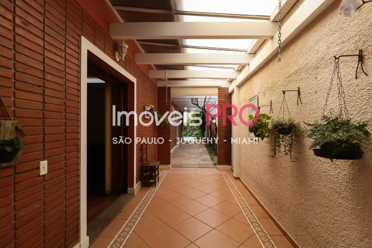 Casa á Venda com 4 Quartos 2 suítes 3 Vagas 640m2 - Foto 4