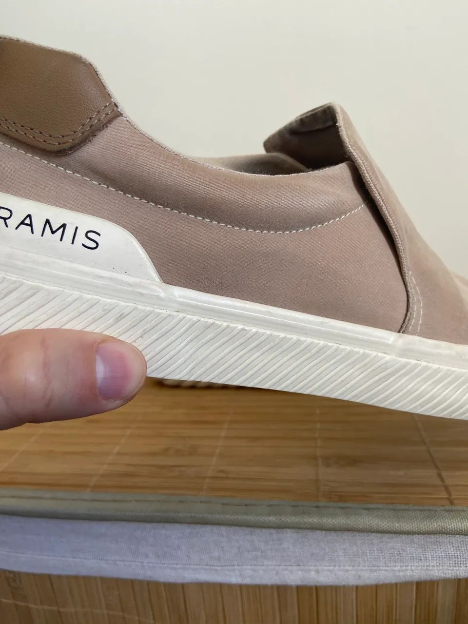 Tênis Slip on Aramis Bege - Foto 2