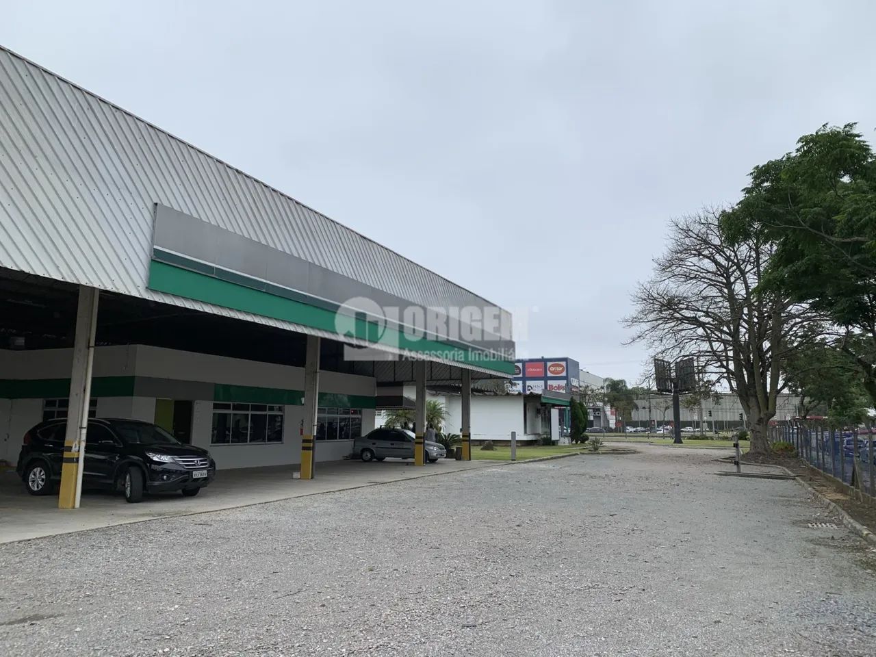 3.560m2 de terreno e 728,00m2 de área construída. - Foto 2
