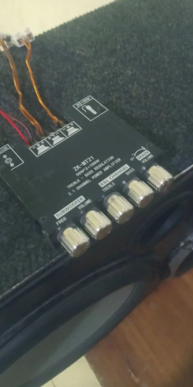 CAIXA DE SOM COM AMPLIFICADOR - Foto 3
