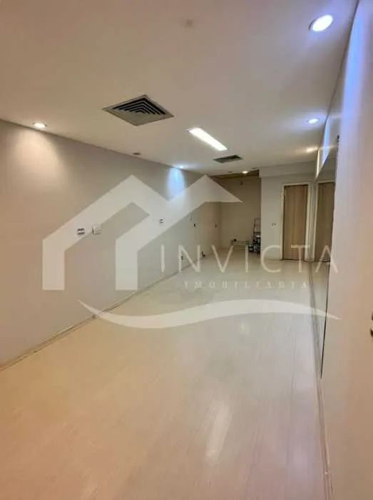 SALA COMERCIAL DE 25m² COM VAGA NA ESCRITURA! - Foto 5