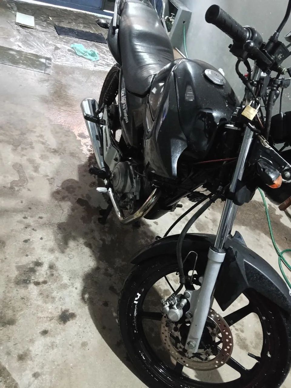 Yamanha factor 125 2011-preta  - Foto 5