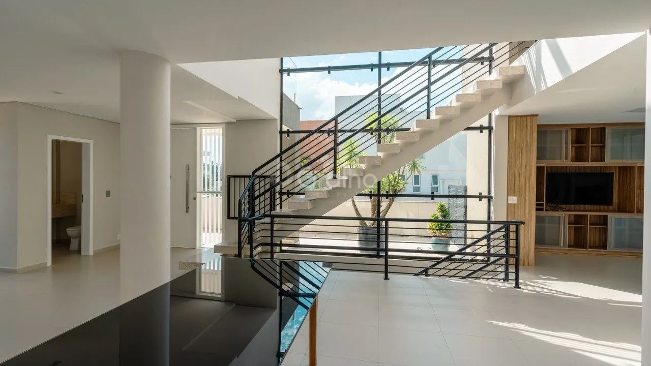 Casa de 342,88m² com 5 quartos sendo 3 suítes no Morro das Pedras - Foto 4
