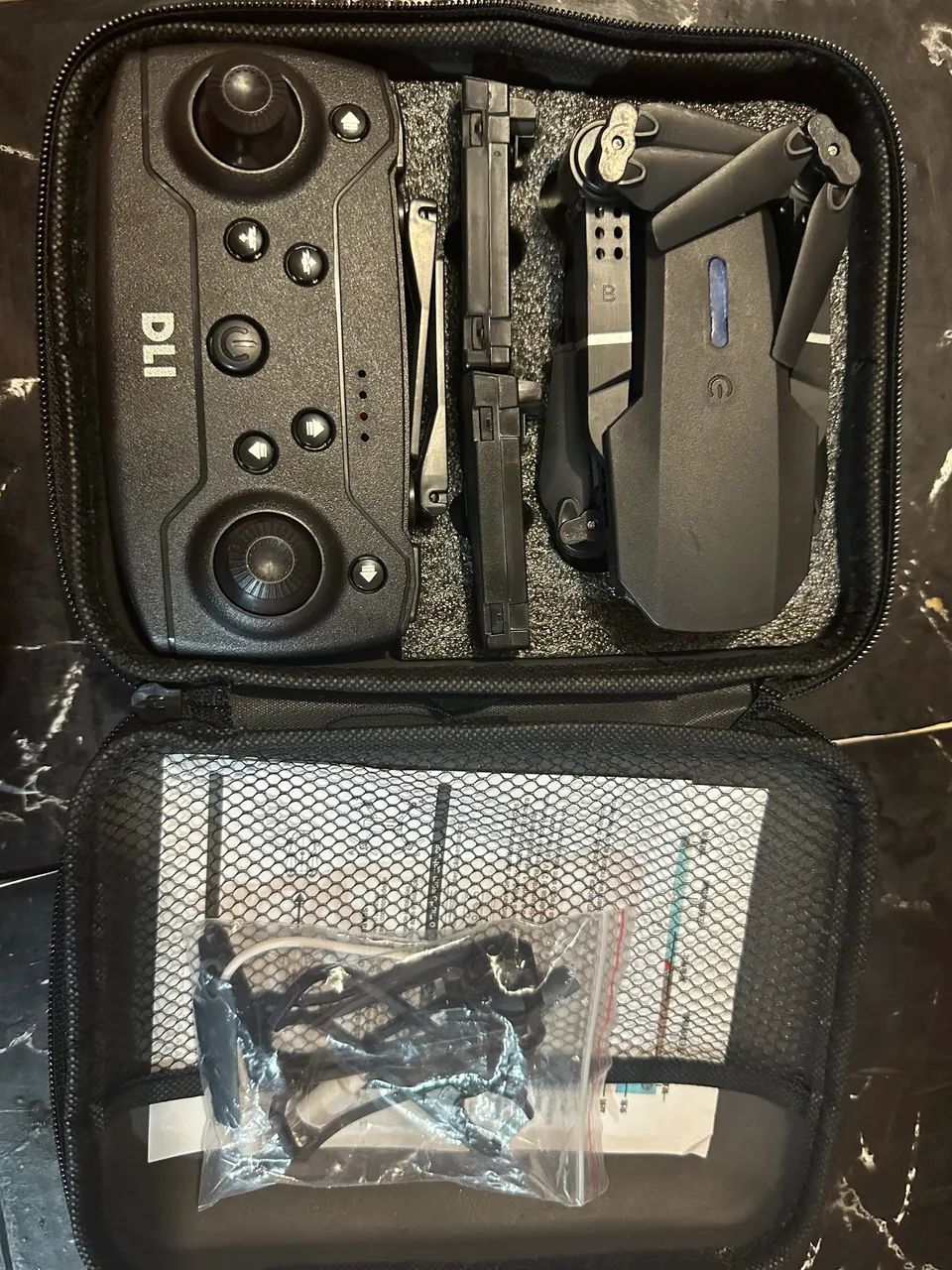 Vendo drone novo  com duas bateria - Foto 4