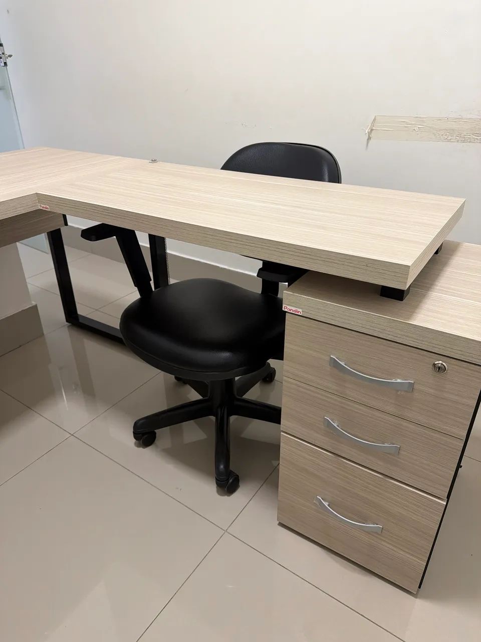 Vendo mesa escrito em L   - Foto 2