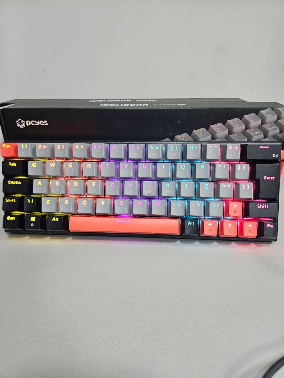 Teclado Gamer Mecânico 60% Switch Red