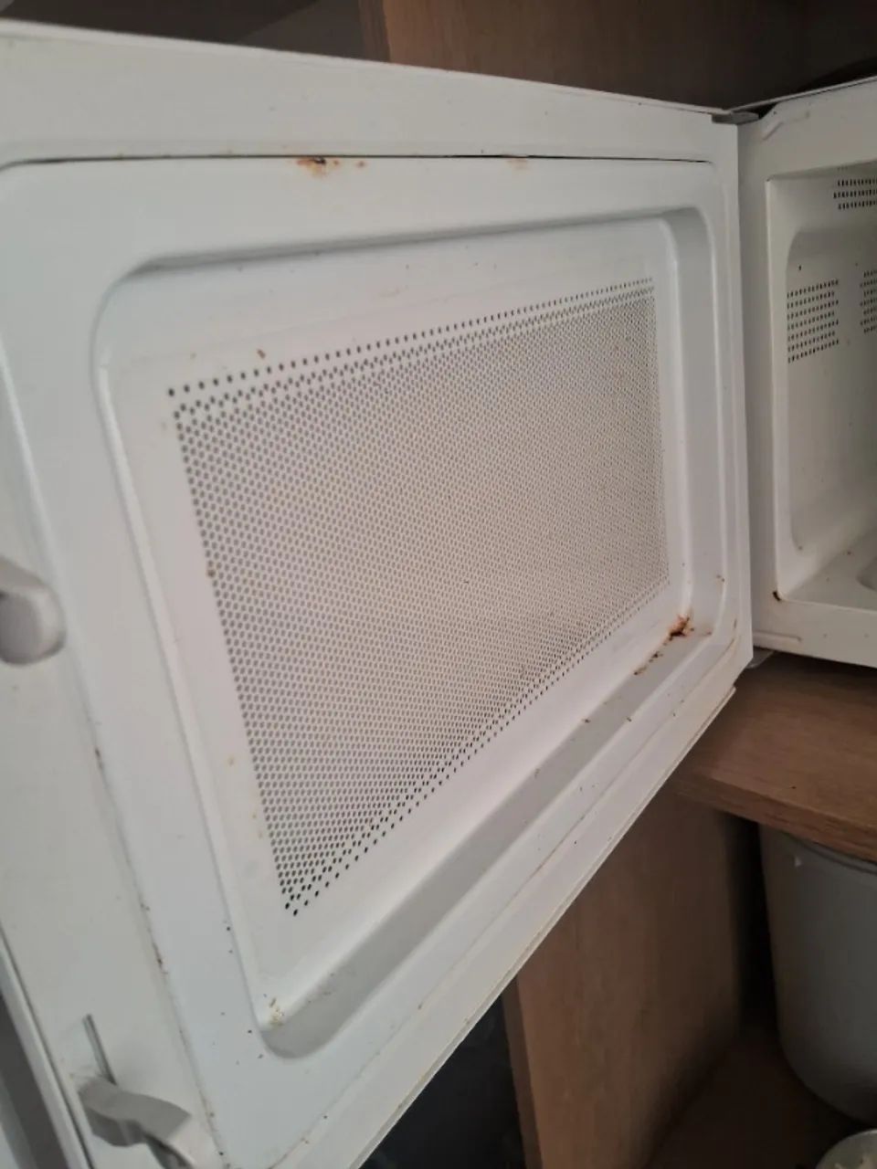 Micro-ondas com defeito 