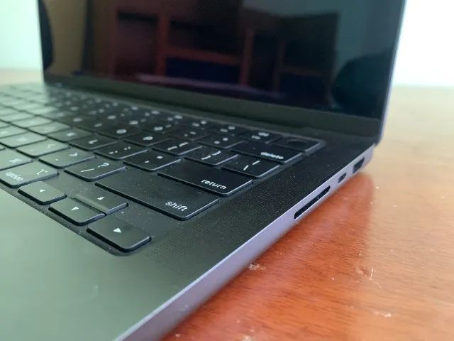MacBook Pro M5 24GB - Foto 4