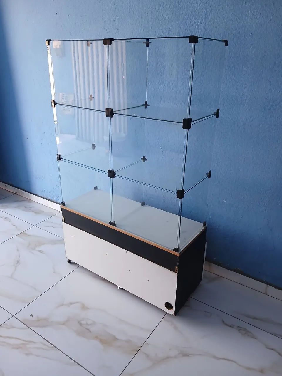 Vendo essa vitrine expositora  - Foto 3