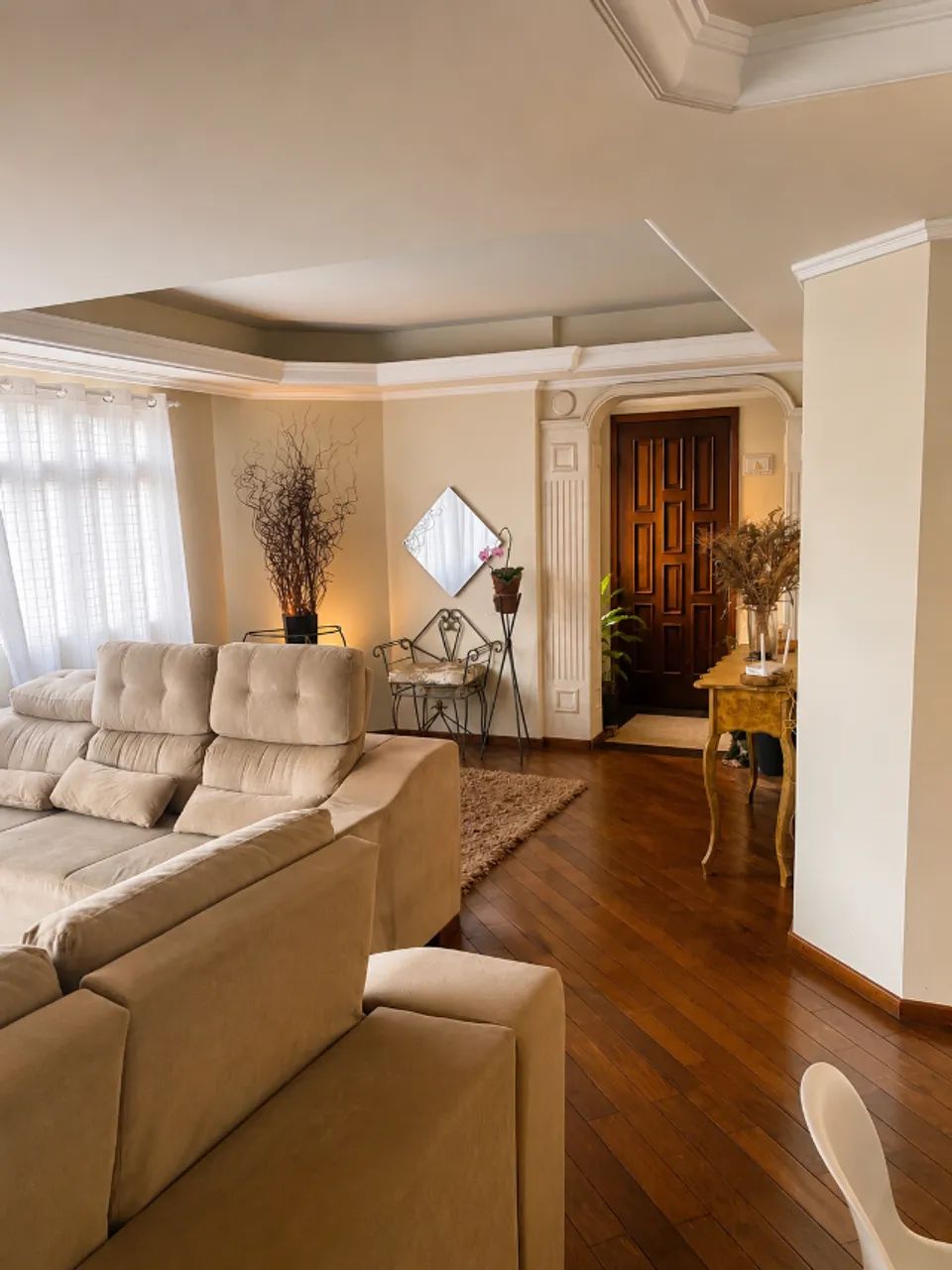     Quarto Feminino Mobiliado no Centro de Maringá | Ao Lado do Maringá Park - Foto 3