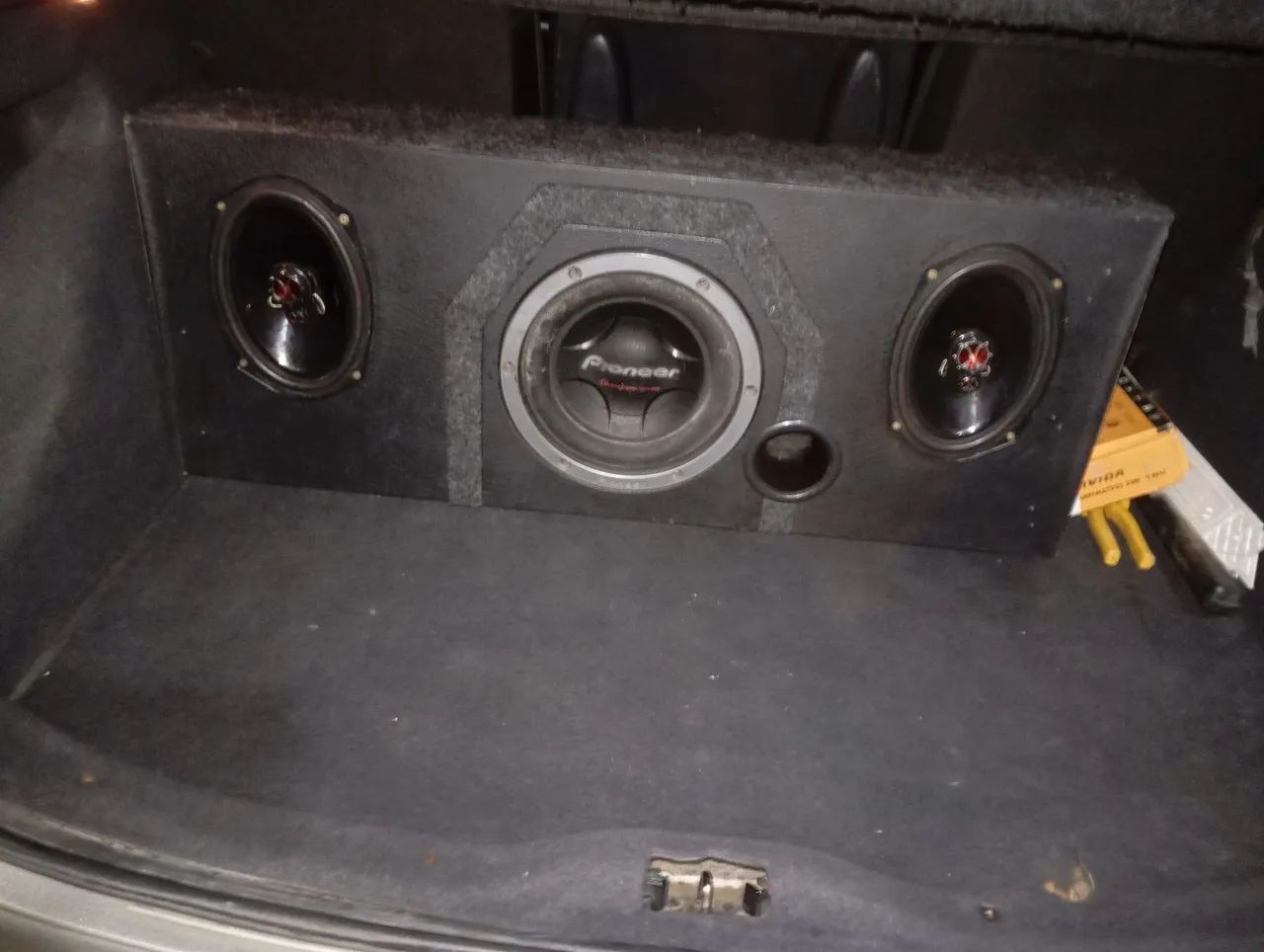 Vendo caixa de som com módulo 
