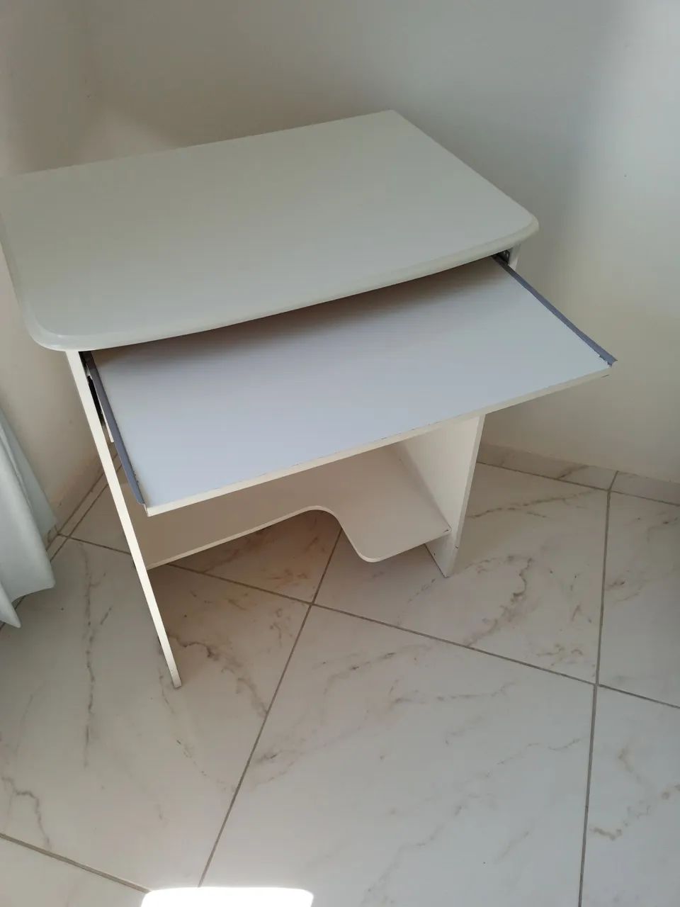 Mesa de Computador branca  - Foto 4