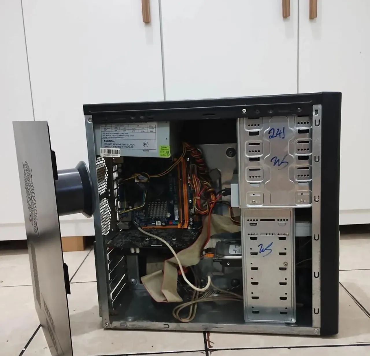 PC  Intel Celeron G31D-M7 - Foto 2
