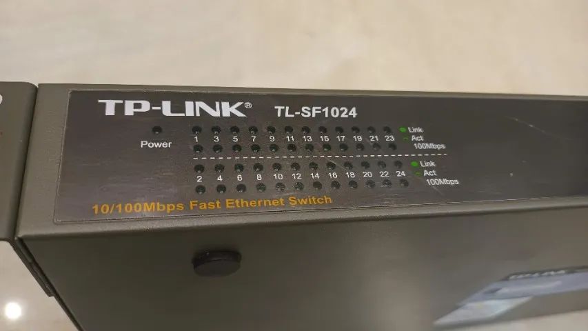 Switch Tp-link Tl-sf1024 24 Portas 10/100 Mbps Rack 19 (Usado) - Foto 4