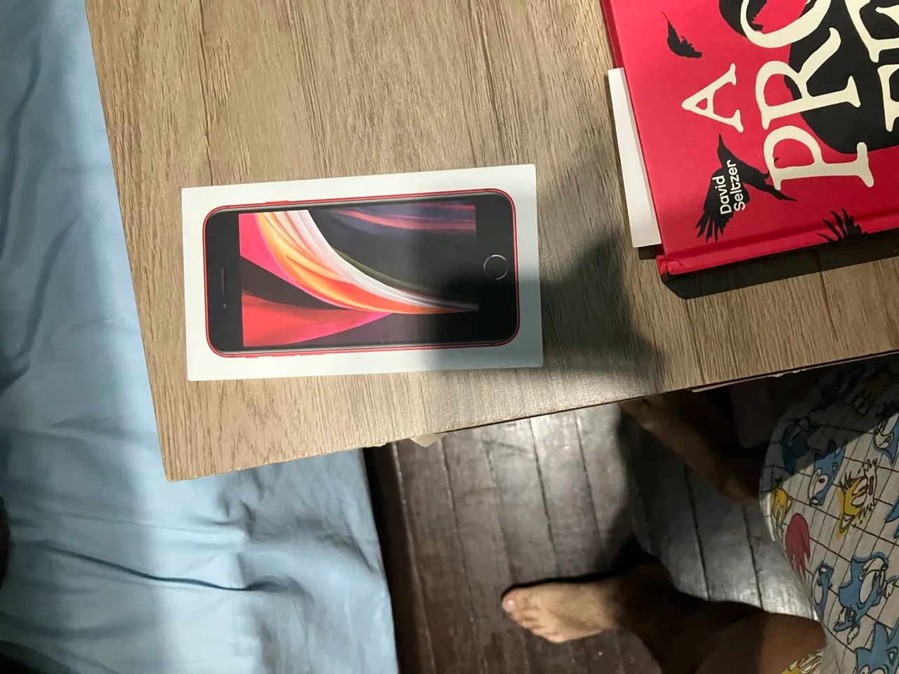 Caixa original iPhone SE 2020 red - Foto 2