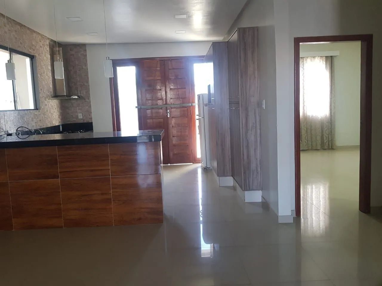 VENDE-SE CASA COM 3 SUITES NO MARABAIXO - Foto 5