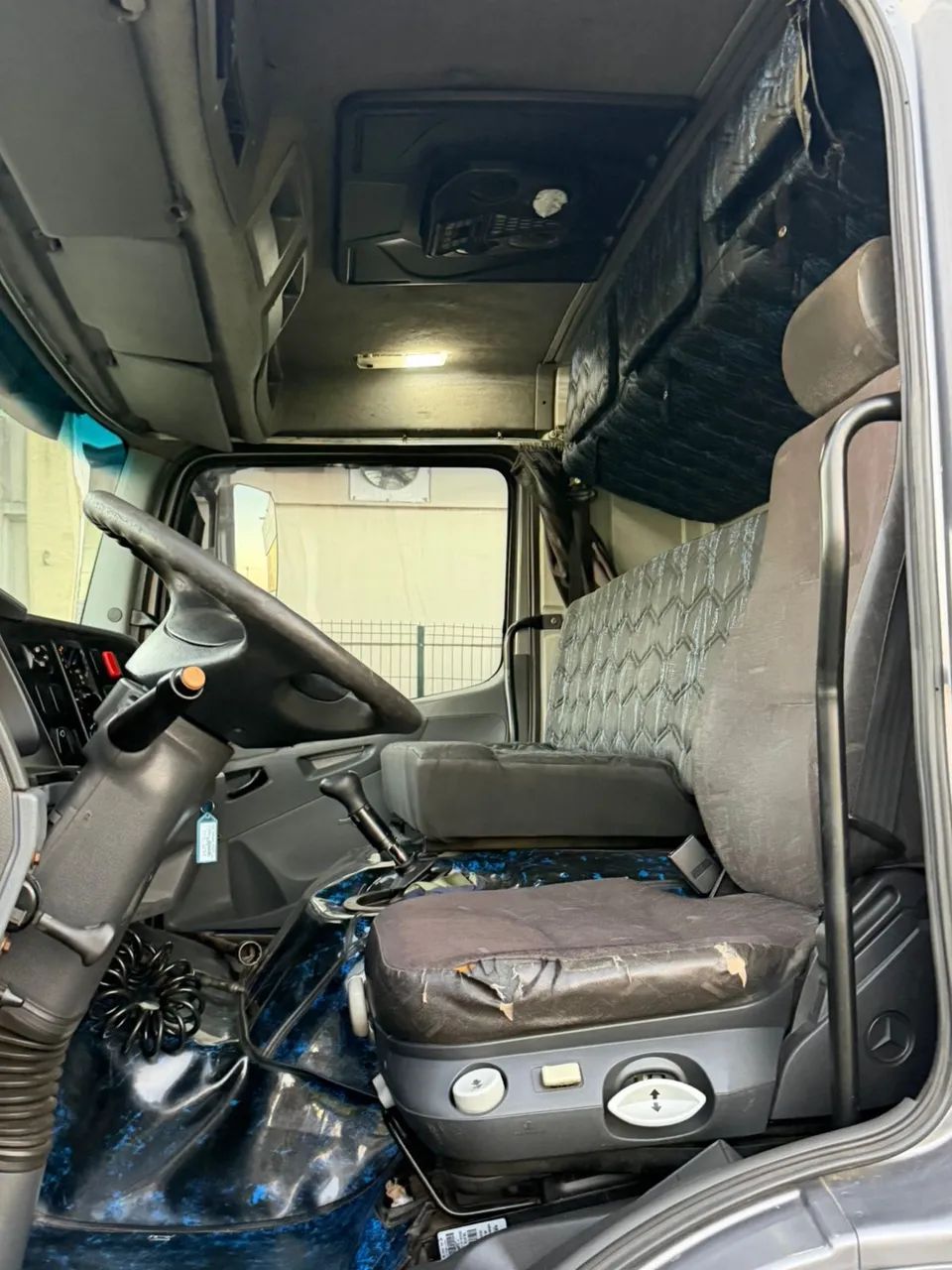 Atego 2425 2012 baú 12 metros  - Foto 10