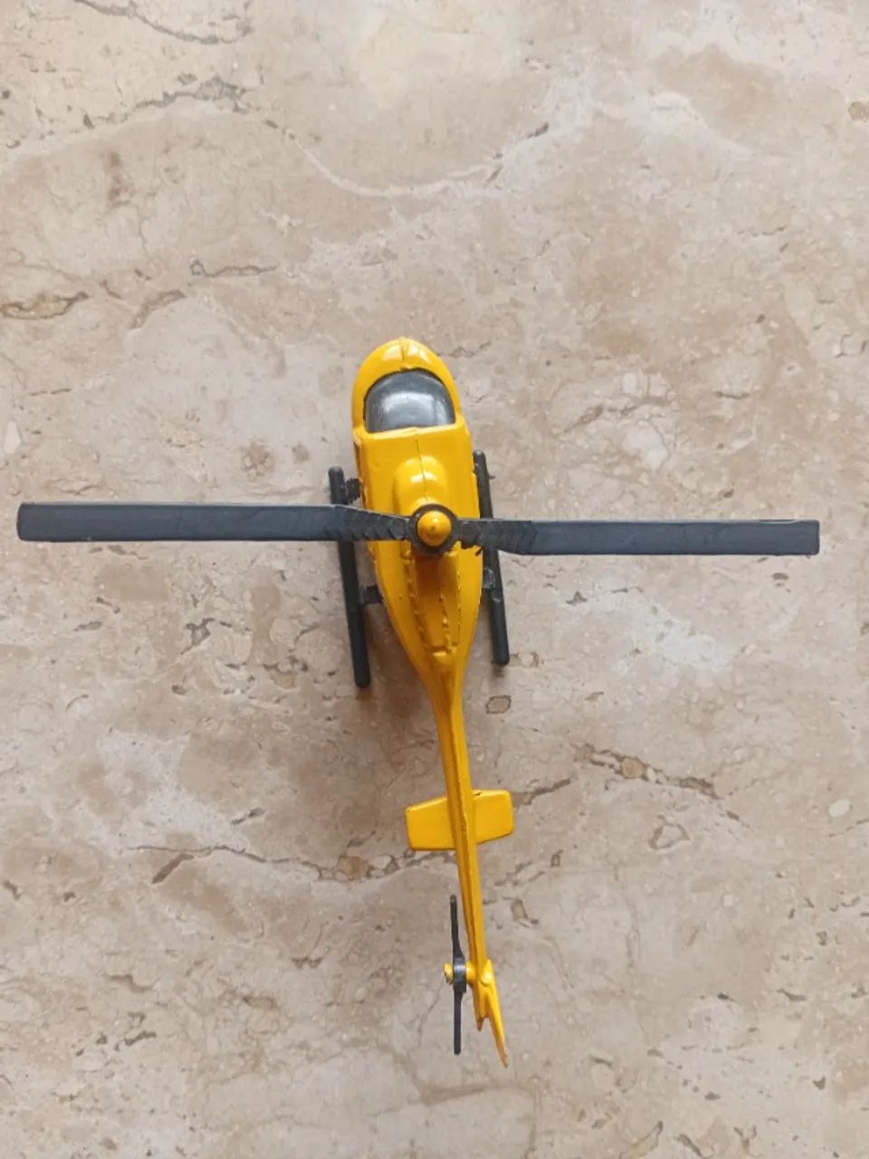 Miniatura de Helicóptero de TV - Foto 4