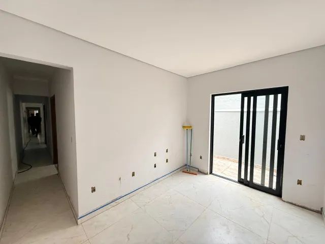 Casa no centro com 3 quartos, suite com banheira, area gourmet com 9mt e 150m2 de grama - Foto 5