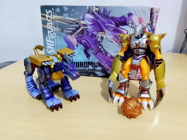 2 Digimon - Wargreymon e Metal Garurumon - Bandai