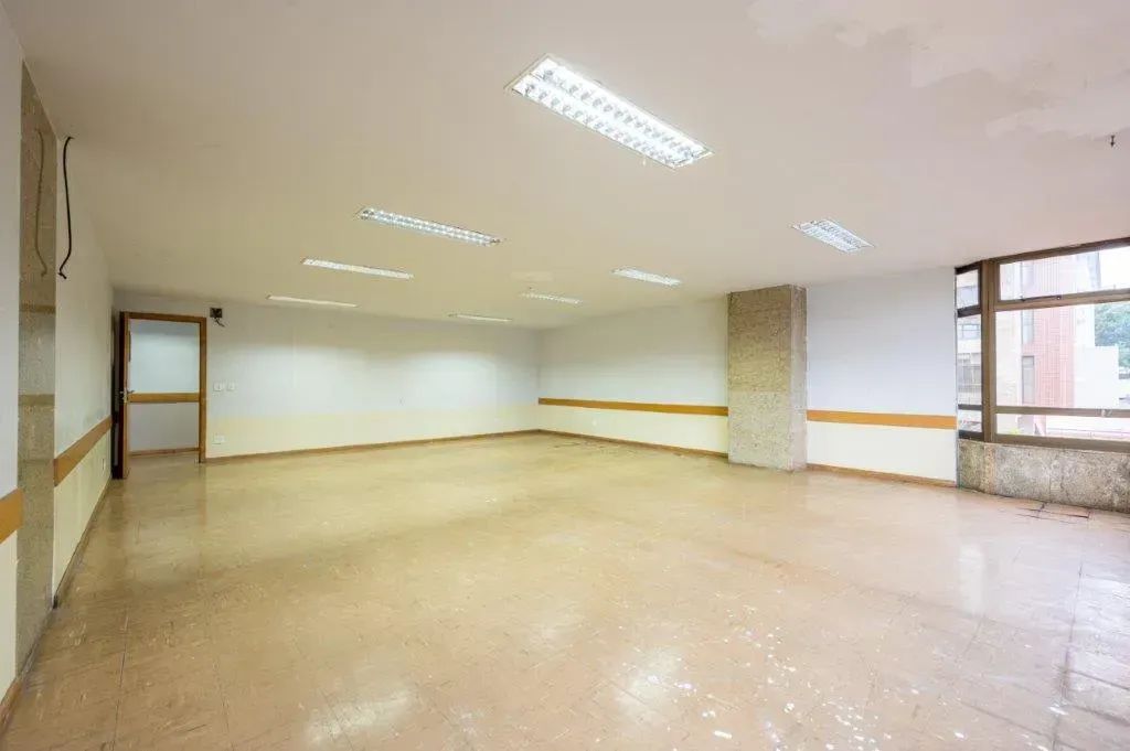Conjunto Comercial / Sala para alugar, 700m² - Asa Norte - Foto 3