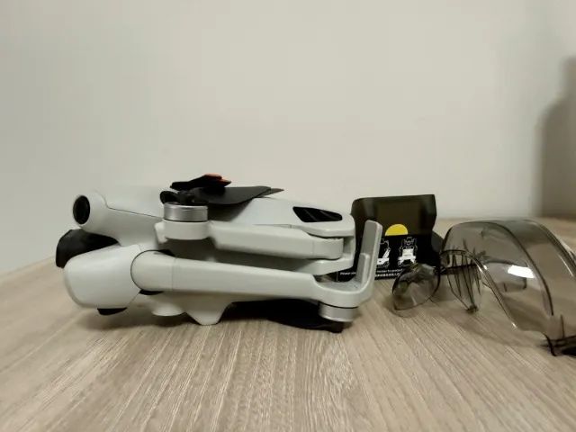 Drone Dji mini 4 PRO - somente aeronave, leia a descrição - Foto 2