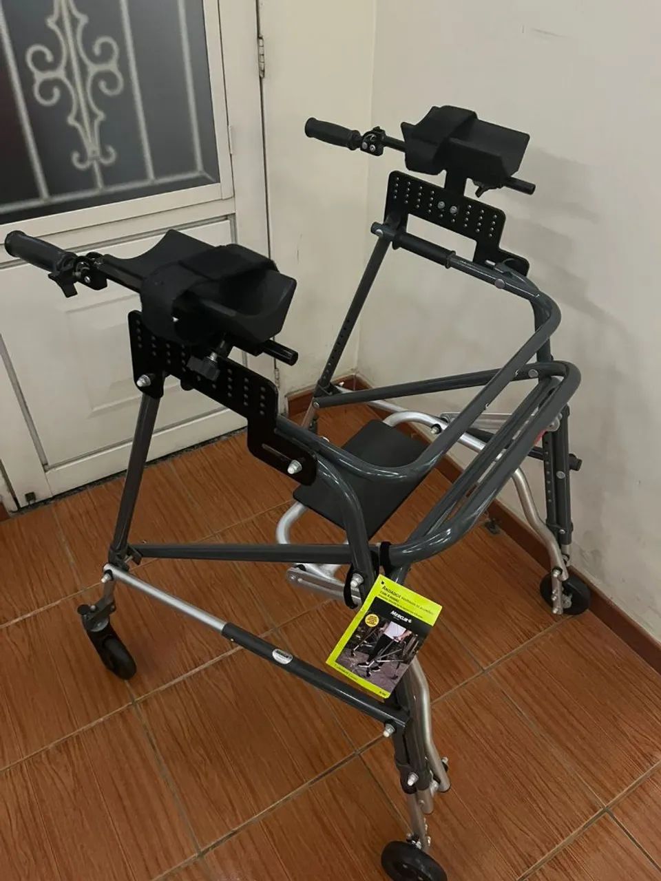 Andador Mercur Tamanho G - Resistência 110 kg