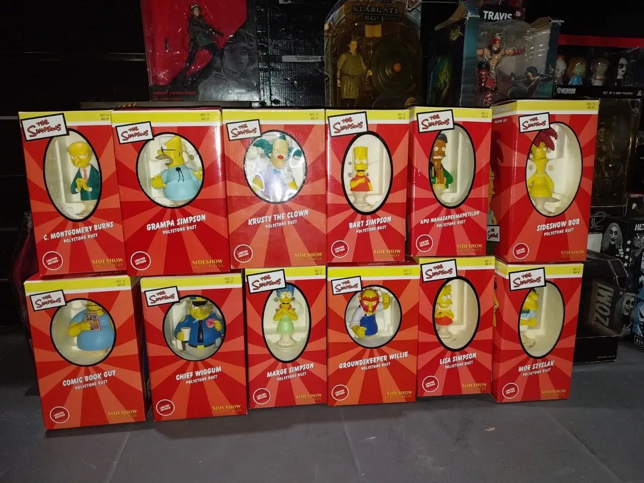 Lot 12 Simpsons Action Figures