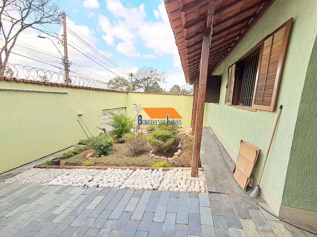 casa de 4 quartos Bairro Ipê em Belo Horizonte - Foto 2