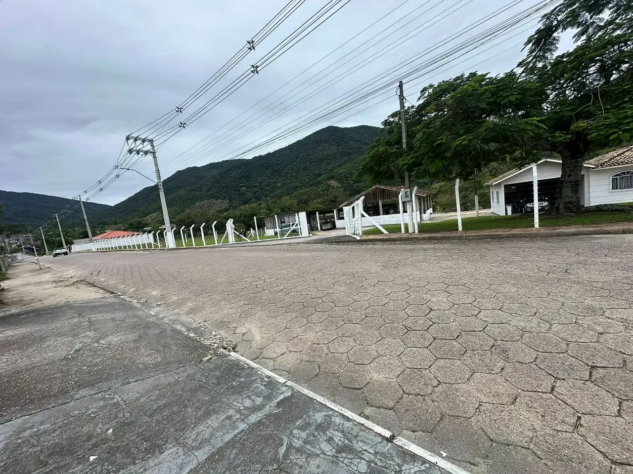 Terreno de 25mil m² Gov. Celso Ramos - Foto 4