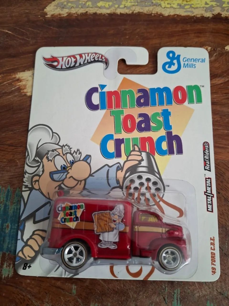 Hot Wheels Premium 49 Ford C.O.E Cinnamon Toast Crunch - Foto 2