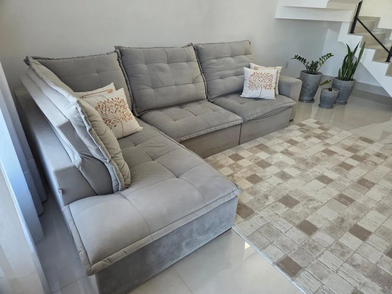 Sofá Retrátil com Chaise Marca Lara - Foto 2