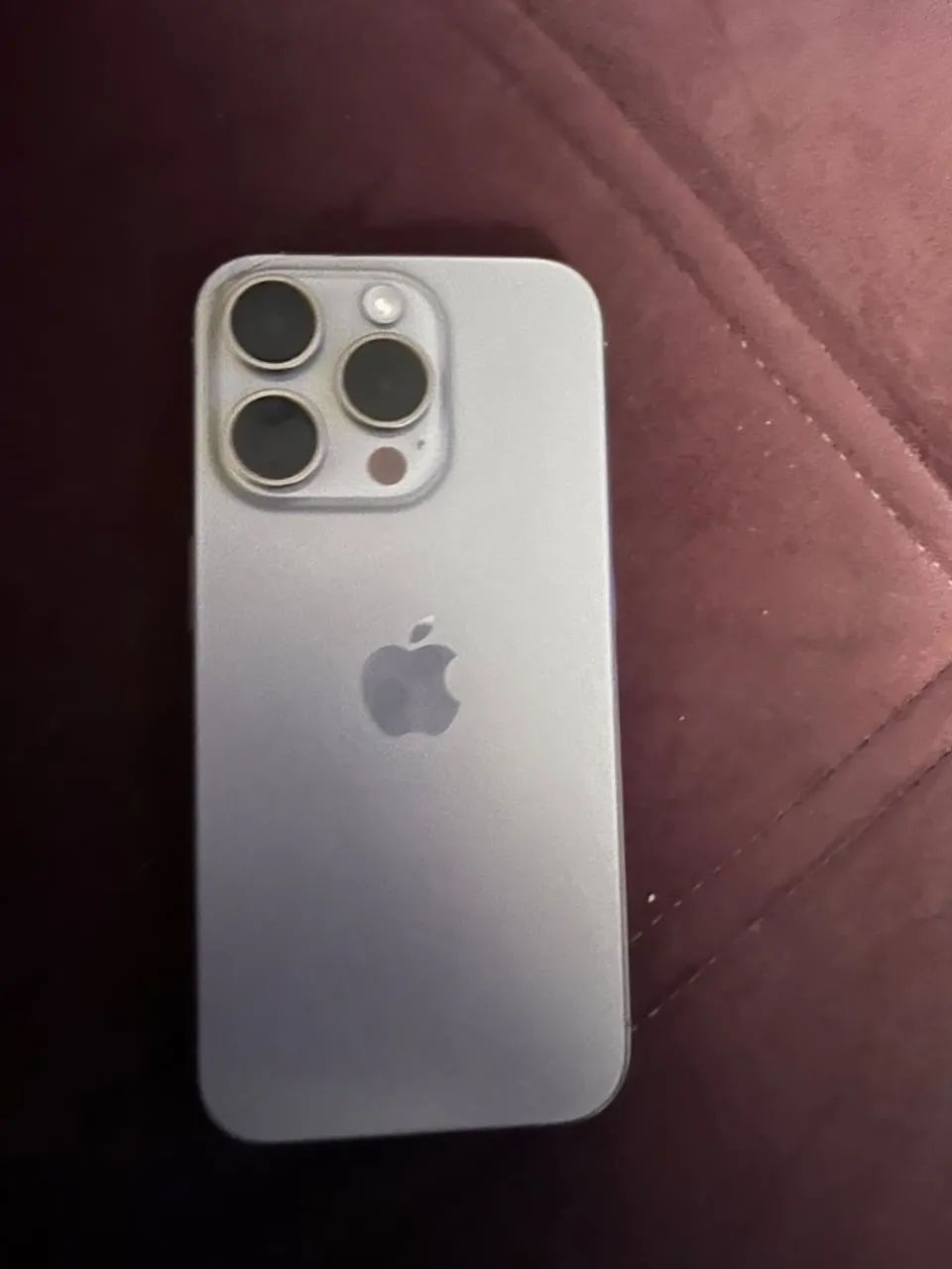 iPhone 15 pro - Foto 2