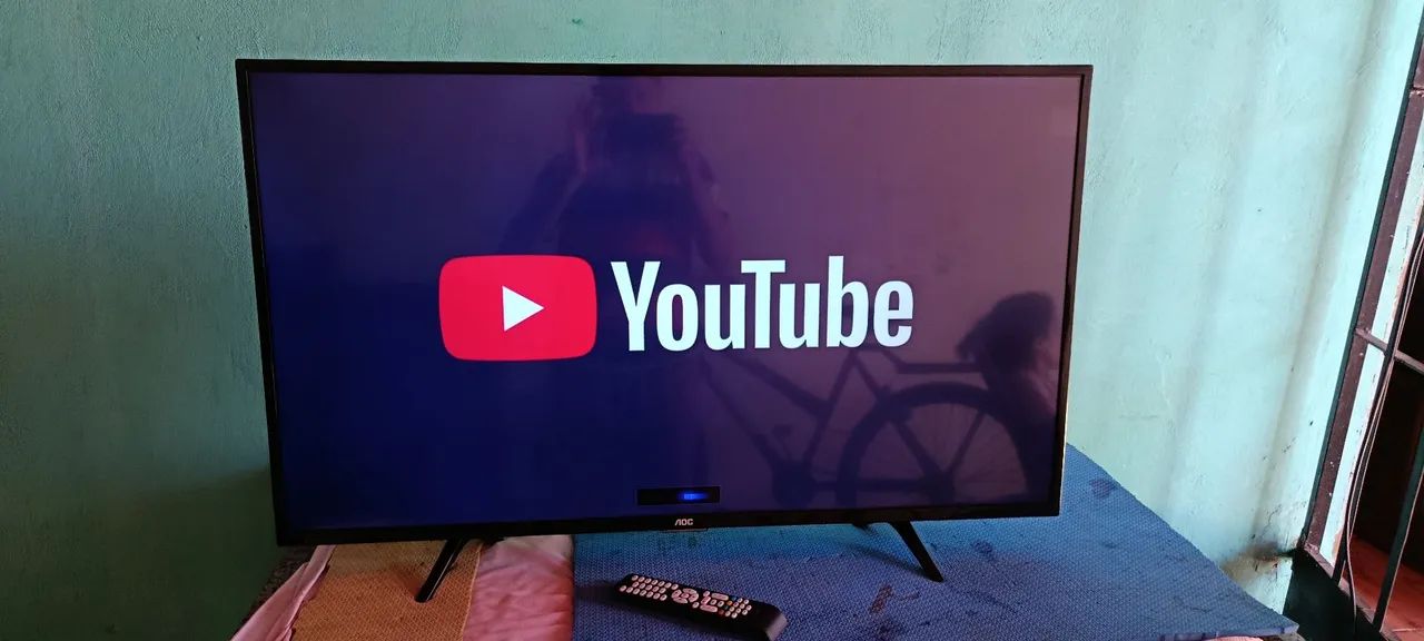 Vendo tv AOC 43 polegadas smart  - Foto 3