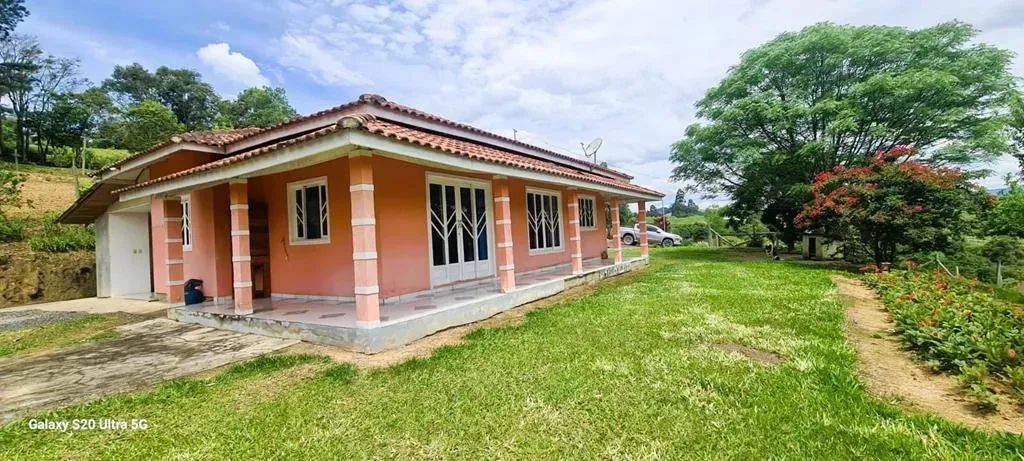Belo sitio em  Alfredo Wagner - SC- Pronto para morar