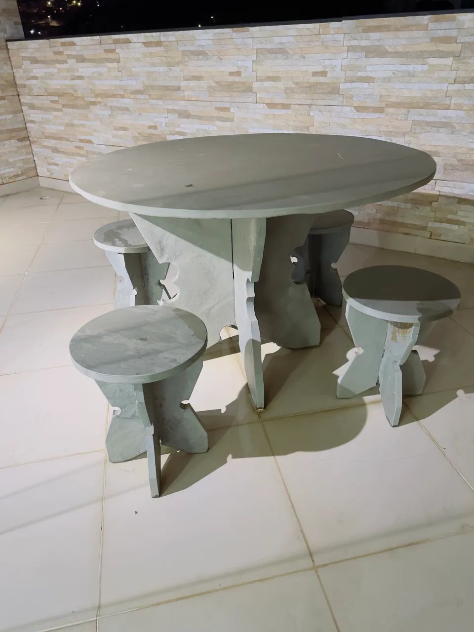 Mesa de Ardósia + 4 Bancos - Foto 2
