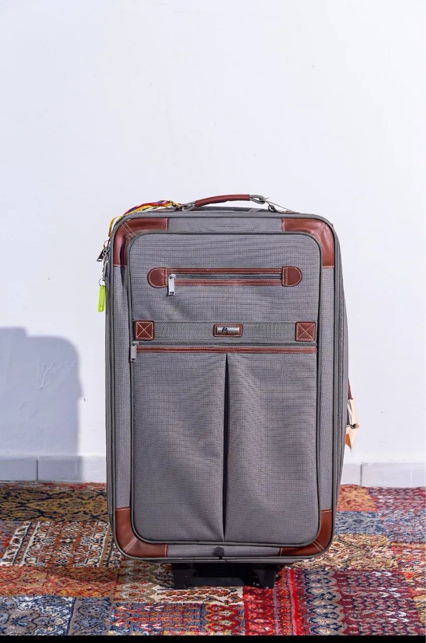 Mala de Viagem Grande com Rodinhas - 77 cm - Vários Compartimentos