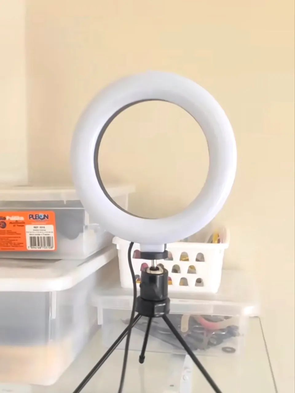 Ring Light LED de Mesa 6 Polegadas (16 cm) com Tripé - Iluminador para Fotos, Vídeos - Foto 4