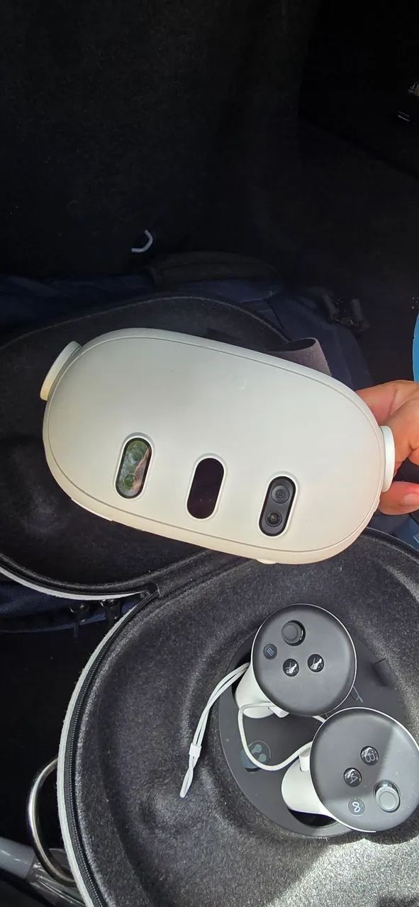 Óculos de Realidade Virtual Meta Quest 3