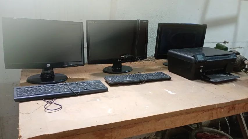 Conjunto de monitores para sucata 