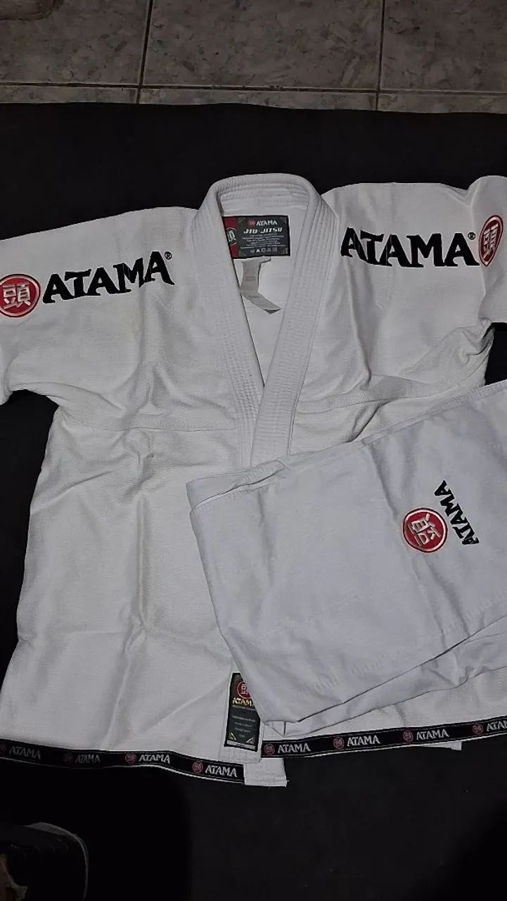 Vendo kimonos A1 e A0