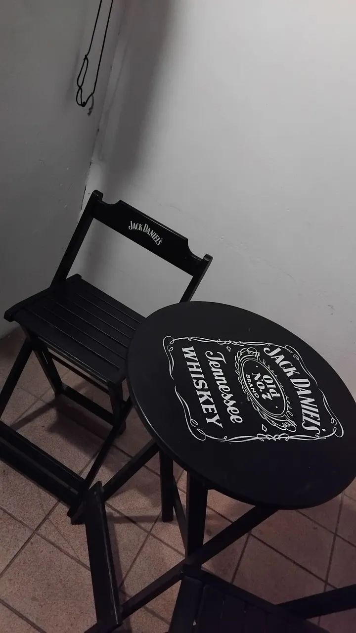 Mesa Bistro + Cadeiras Jack Daniels  - Foto 4