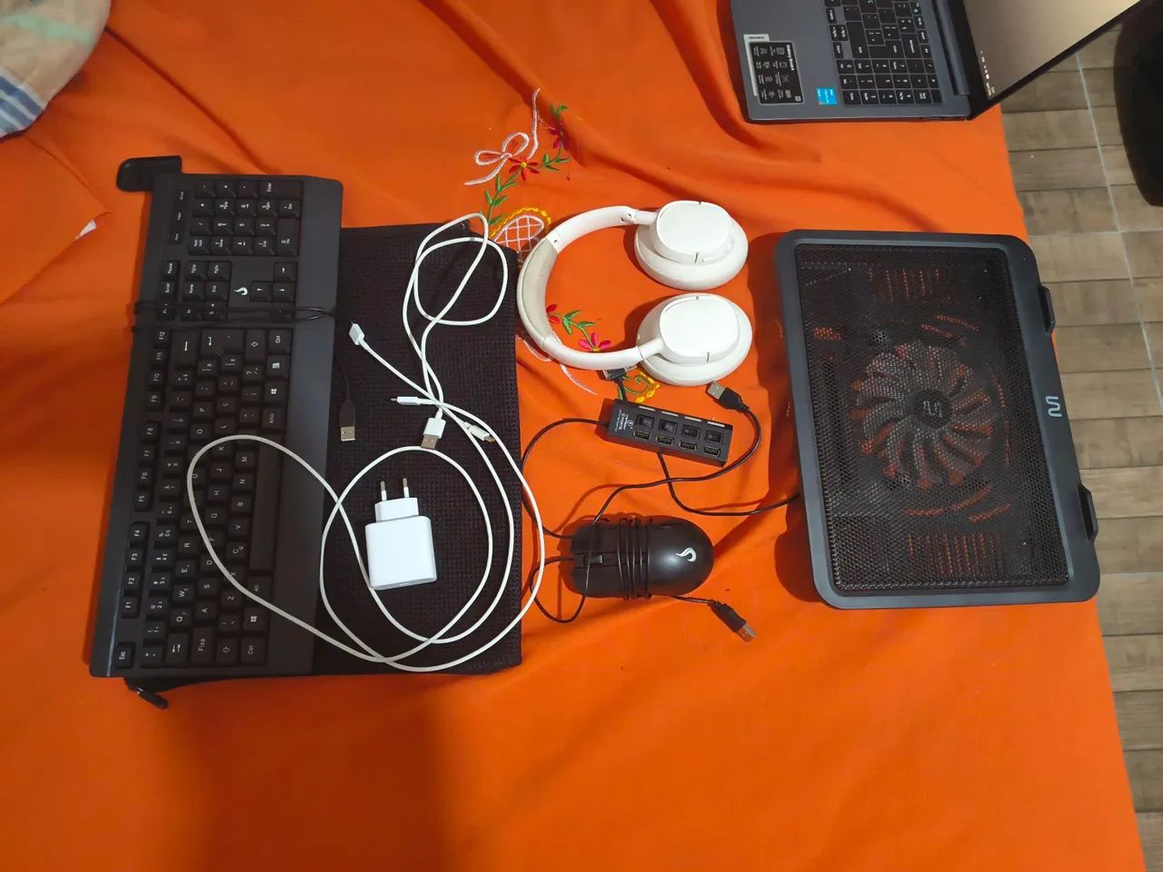 Notebook galaxy book4 Intel u300+ acessórios pra acompanhar  - Foto 3