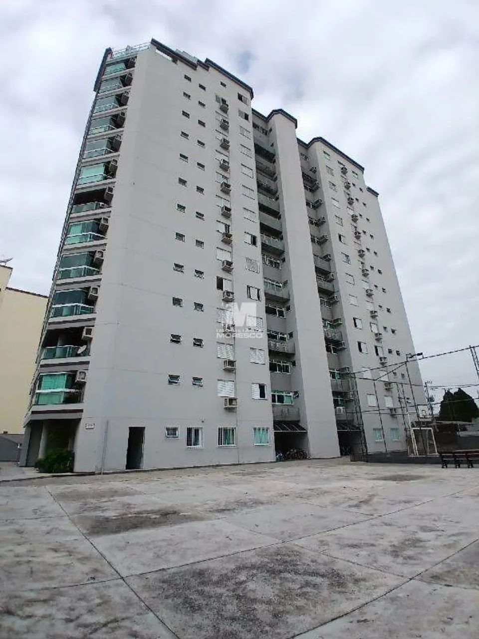 Apartamento mobiliado e equipado no Centro de Brusque! - Foto 2