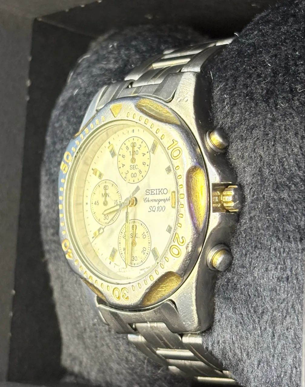 Seiko SQ100 Cronograph  - Foto 3