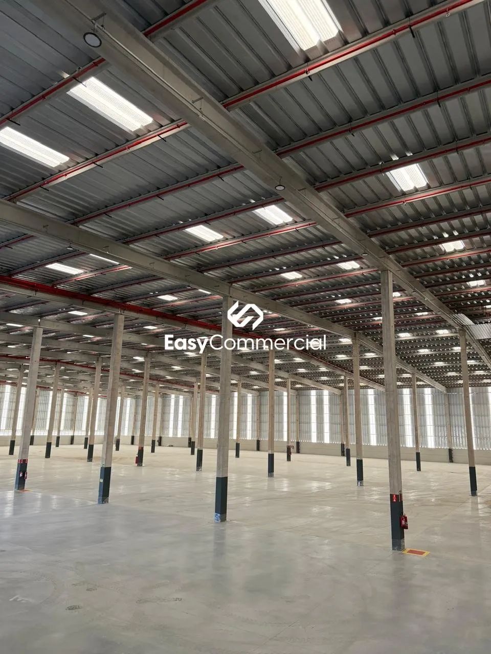 Galpão de 5.300 m² com docas em Extrema MG - Foto 3