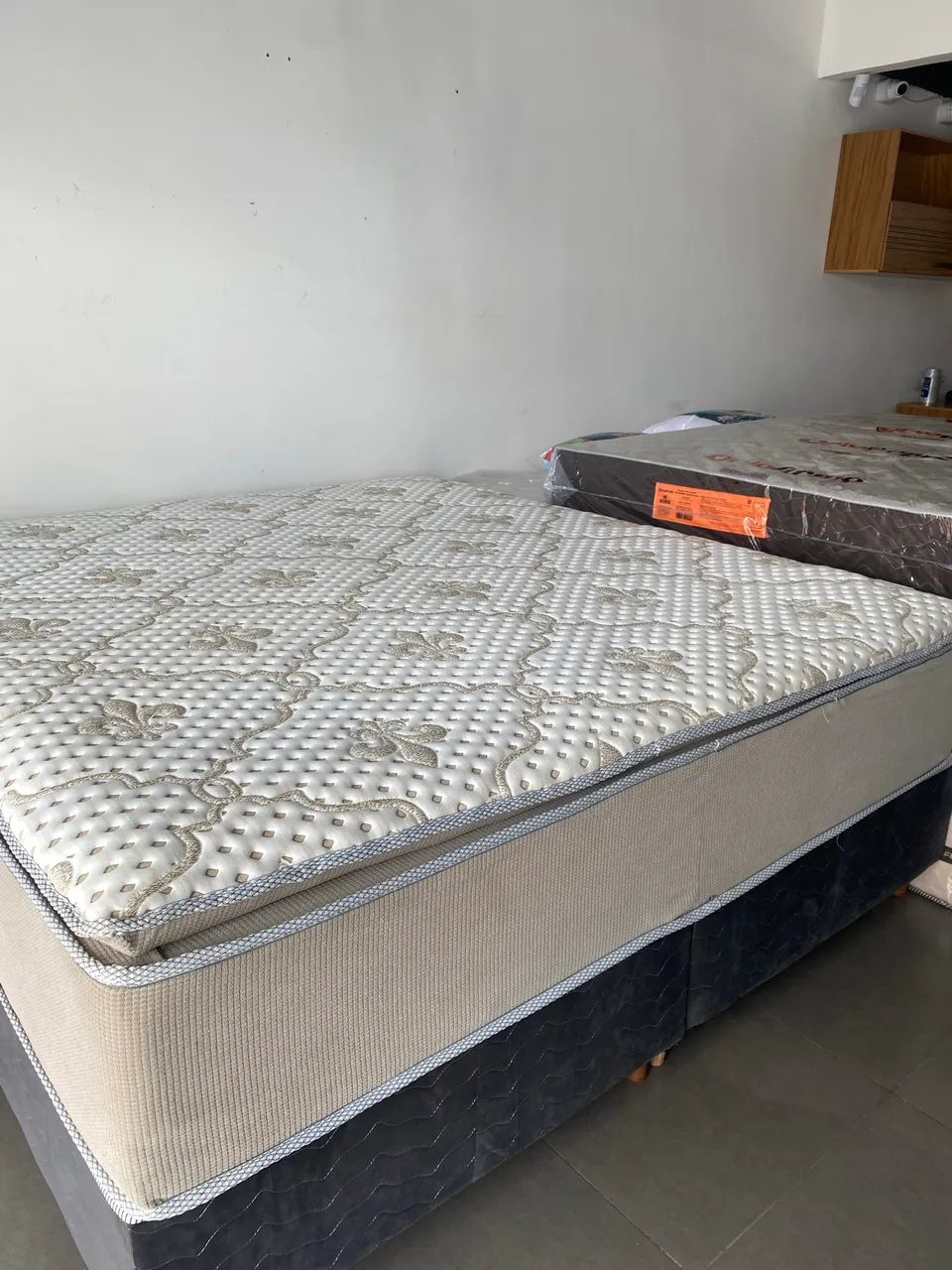 Cama super king com pillow 