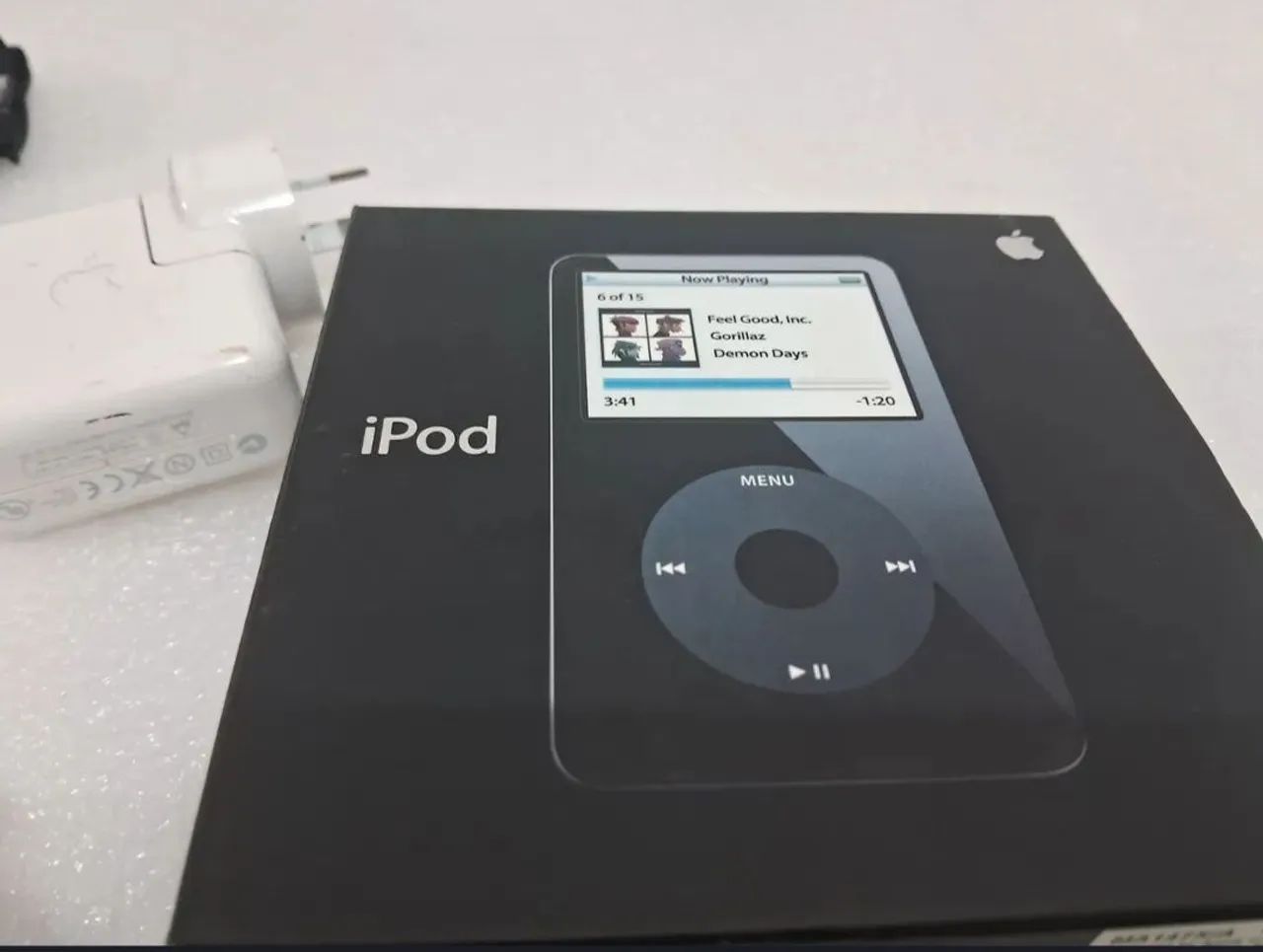 Apple iPod 第5世代 60GB 本体 IPod 5°geração (video) 60 GB modelo A1136 Black - Antiguidades