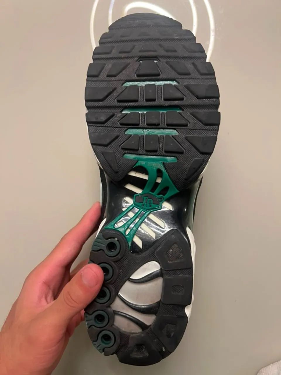 Tênis Nike Air Max Plus Preto/verde - Foto 4